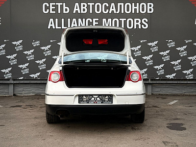 Volkswagen Passat, B6 2008