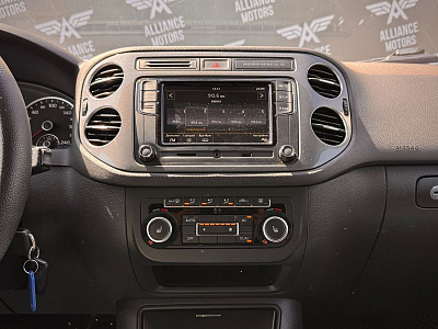 Volkswagen Tiguan, I Рестайлинг 2011