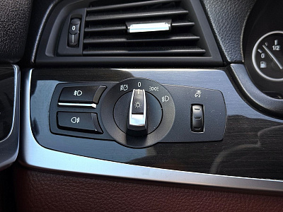 BMW 5 серии, VI (F10/F11/F07) 2011