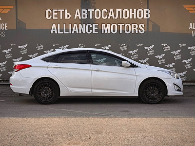 Hyundai i40, I 2013