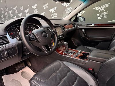 Volkswagen Touareg, II 2013
